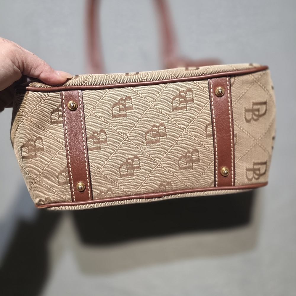 Dooney & Bourke Y2K Brown and Tan Women's Bag EXCELLENT Condition L: 13 H: 10 - Picture 3 of 9